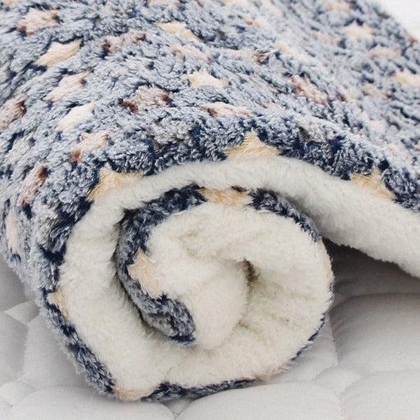 Cozy sleeping mat. fleece blanket. litter box and comfortable mattresses for dogs of all sizes - Image 15